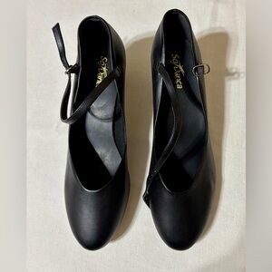 Só Dança Celine 1.5" Heel Character Shoe size W10.5 L